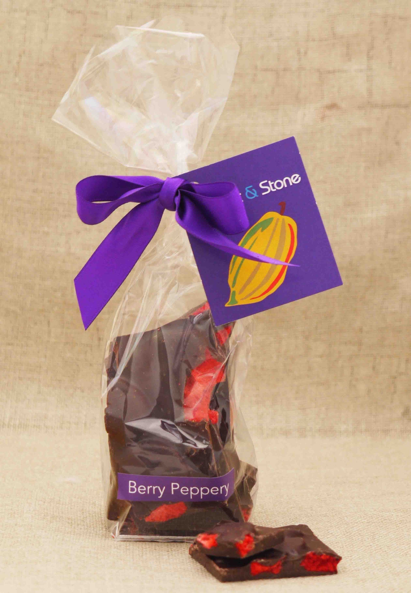 Handmade Berry Peppery 70% Dark Chocolate Shards Gorvett & Stone